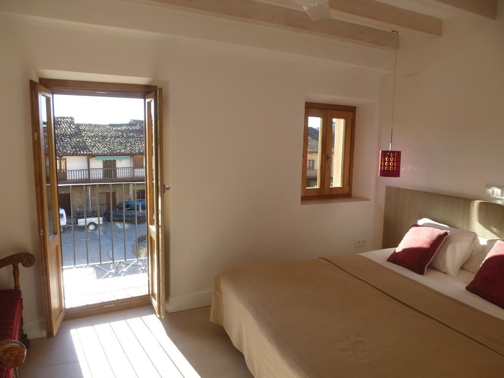 Apartamentos Rurales Entre Fuentes Cuacos De Yuste Ngoại thất bức ảnh